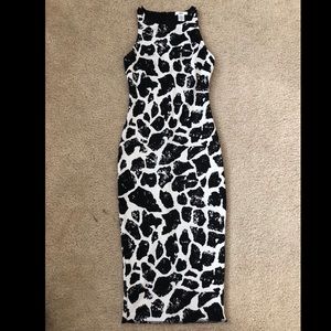 Fitted black & white dress